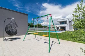 Beautiful new Villa Miramar plot area1600m2 with pool near Pula! - Image 2
