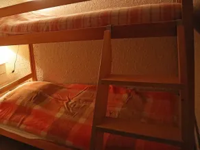 2ème étage, vue montagne, balcon, cheminée ou poêle à bois, télévision, 91m², Les Orres - Image 4