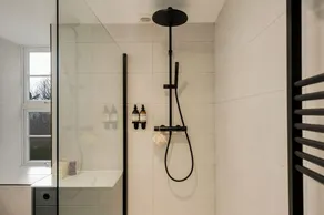 Newly Refurbished - Meridian Place - Sleeps 7 - Image 5