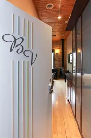 Discover the cozy Napoli Suite in the heart of downtown Saugatuck, a charming retreat for two. - Image 4