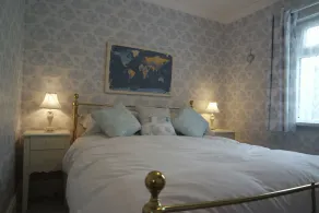 An attractive, pet friendly cottage, with enclosed south facing garden. - Image 5