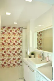 Lux Apartment - Image 2