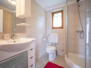 Wonderful private villa for 4 guests with WIFI, TV, balcony, pets allowed and panoramic view - Image 4