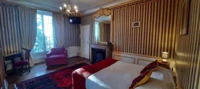 Family chateau in the heart of an estate - Image 5