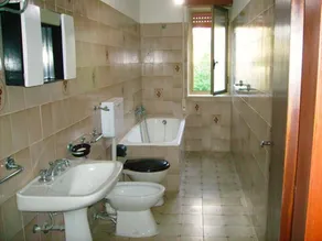 Grande casa di campagna e piccola vasca piscina - Image 3