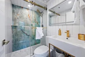 Pineapple Pad 2.0 | Sleek 1BR · Steps to the Beach - Image 3