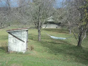 SCHÖNES LANDHAUS IN EINER FRIEDLICHEN UMGEBUNG, DIE VIEL ENTSPANNUNG HAT - Image 3