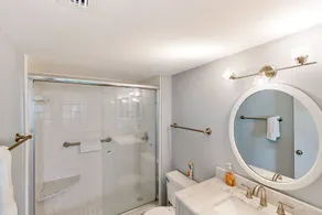 Beachfront condo with ocean views, pool, sundeck, & private balcony - Image 4