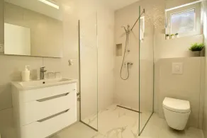 Marula Apartments - 5 min walk to beach, supermarkets, restaurants - balcony, parking & bicycles - Image 4