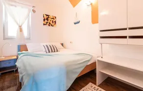 2 bedroom gorgeous apartment in Dobropoljana - Image 4