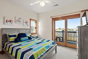 North Bay Retreat: Waterfront, Shared Pool, Fitness Center, Short Stays Anytime - Image 5