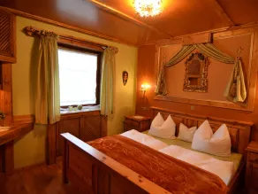 Quaint Apartment in Zeil am Main with Terrace - Image 3