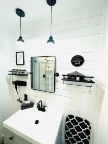 Modern Shipping Container Cabin - Image 3