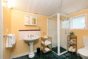 Willunga Cottage- Sleeps 6 Pool - Image 4