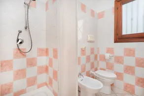 Apartment 'Il Glicine' close to the Sea with Terrace & A/C - Image 2