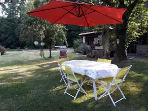 Peace and quiet on a private island in a bucolic setting. - Image 5