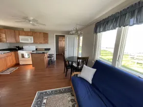 Lakeside Cabin#3- Newly remodeled,furnished 1 bedroom- 50% off on monthly stays - Image 4