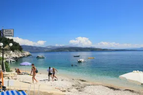 Alexandra, Renovated, for 4, near Kaminaki beach, A/C, WiFi - Image 5