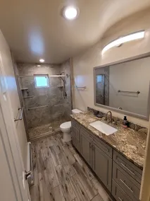 Great location, 10 min downtown Denver. 15 to Red Rocks. Regis university 5 min  - Image 2