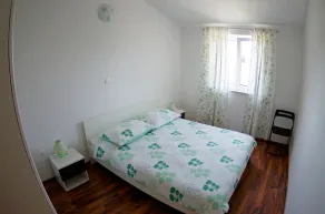 Apartamento moderno para 4 pessoas, piscina comum, vila Rakalj - Image 3