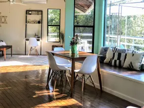 Hummingbird House - Scenic Peaceful Foothills Getaway only minutes from downtown - Image 4