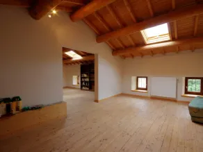 Gîte de Charme en Pierre avec Poêle à Bois, Grand Terrain - Image 3