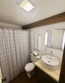 Cozy Quechee Cabin near Woodstock and Skiing w/woodstove and all the amenities - Image 4