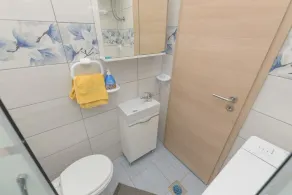 Apartment Orange - Image 4