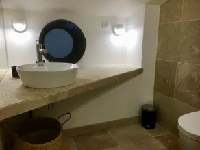 Magnifique Gîte avec piscine à débordement au Château de Jouques - Image 5