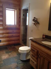 Log Cabin Living og College World Series (CWS) - Image 3