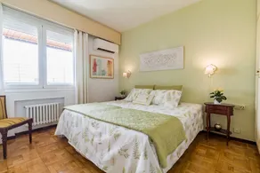 Brillante y moderno apartamento 2br en el corazón del exclusivo barrio de Salamanca. Magníficas vistas - Image 5