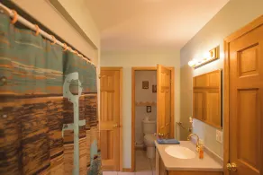 Waterfront sandy beach access - Image 4