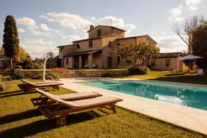 Suite room in farmhouse with swimming pool surrounded by nature - Image 2