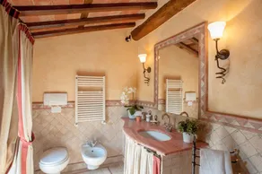 Romantisk bondehus villa i Lucca til at sove 7 gæster med privat pool og wi-fi - Image 5