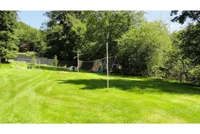 Magnificent studio with swimming pool in idyllic setting - Image 3