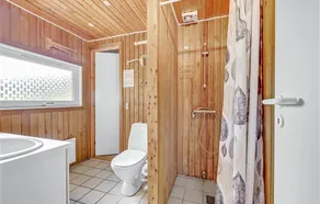 Three-Bedroom Holiday Home In Martofte - Image 2