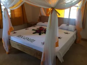 Beach road villa - Image 3