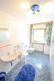 Ferienwohnung Watzmann, 1 bis 4 Personen, 88 qm, 2 Schlafzimmer, Balkon - Image 2