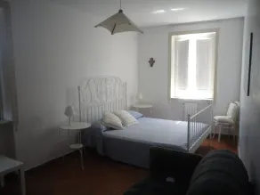 HAUS-VILLA MIT UNABHÄNGIGEM GARTEN UND PRIVATEM POOL - Image 4