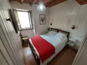Casa dei Pirenei, in un piccolo villaggio tranquillo, da 2 a 12 persone - Image 4