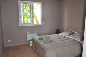 Villa arquitectónica, 8 personas, 140 M2, zona tranquila - Image 5