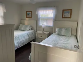 Brant Beach 3 Houses to the Beach, Dog friendly, 1st floor - Image 5