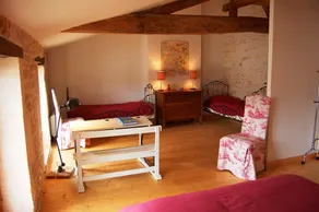 GRAND Gîte  XVIIIème 10 PERSONNES à 45 Km des PLAGES - Image 3