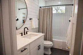 Beautifully Renovated and Decorated Home in Great Neighborhood - Image 2