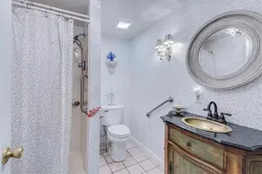 Beach House Getaway - Image 2