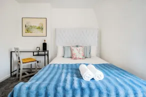 Spacious London stay - 3 Bedroom property - Image 4