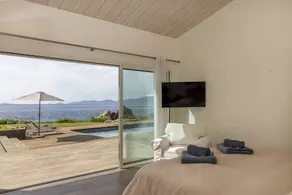 VILLA CALYPSO- 6 bedrooms, sleeps 12, swimming pool, sea view - Image 4