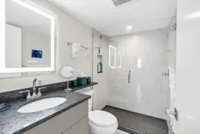 Modern Condo Steps from the Private Beach with Amazing Views - Image 3