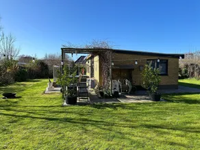 Beautiful Bungalow With Spacious Garden - Image 5