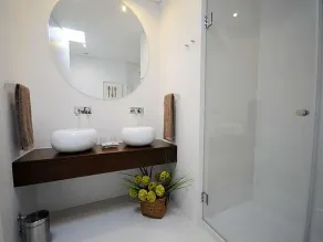 Outstanding Pinhao Villa 4 Bedrooms Villa Gouva Pool Table - Image 3